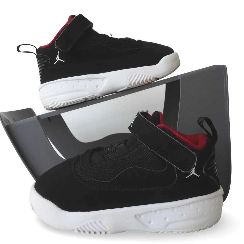 Jordan Max Aura 2 TD Toddler 7C Black Gym Red White CN8096-006‎ Sneakers